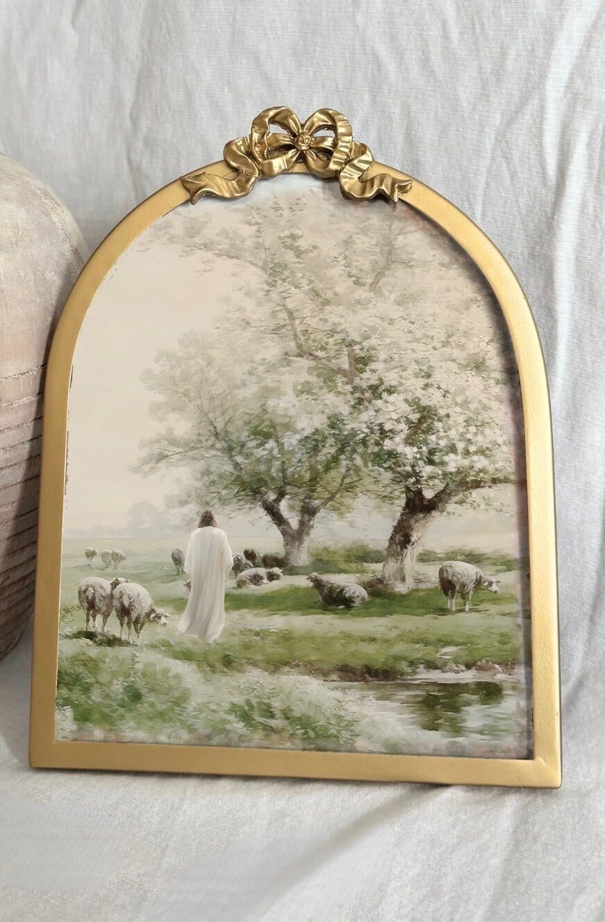 Vintage Ribbon Gold Frame - 5x7